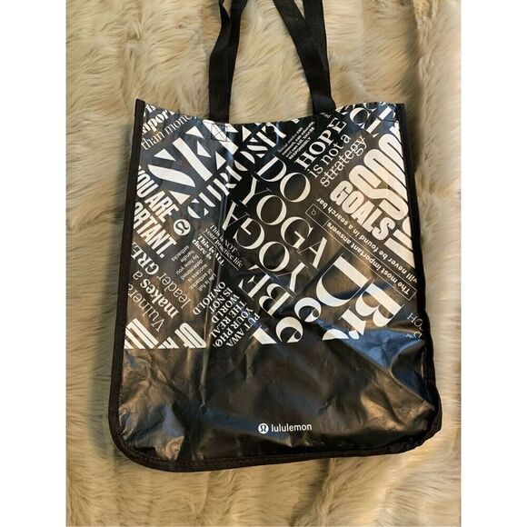 Lululemon Reusable Bag Black and White Print - Picture 2 of 5